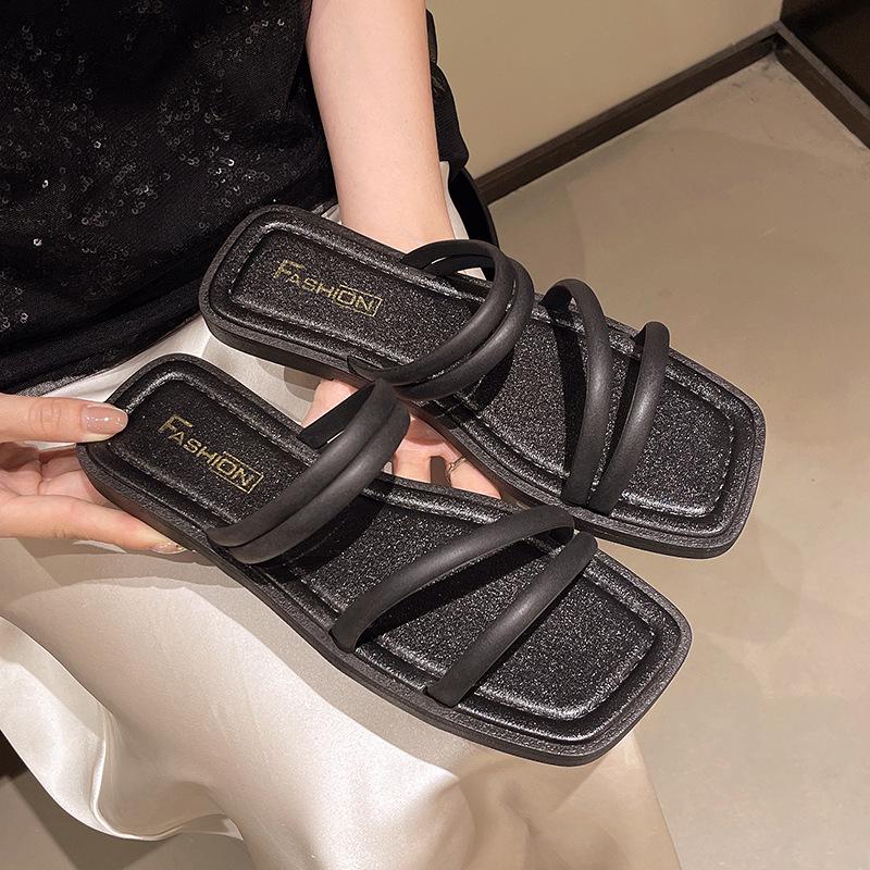 Flat-Soled French-Style Summer Slippers: Chic, One-Strap Sandals for Beach or Outdoor Wear, 2025 Trend.
