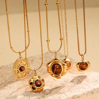 Women's Retro Tiger Eye Pendant Necklace - Luxury Titanium Steel Clavicle Chain, Non-Fading, Versatile Fashion Accessory
