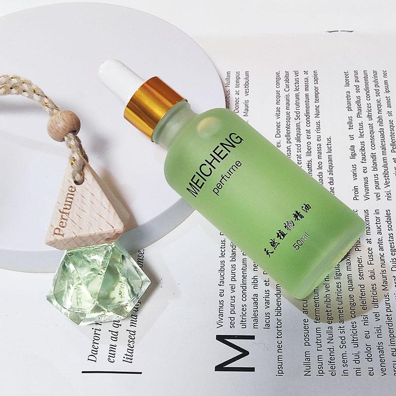 High-End Car Perfume Pendant: Essential Oil Hanging Diffuser for Men and Women Fragrance