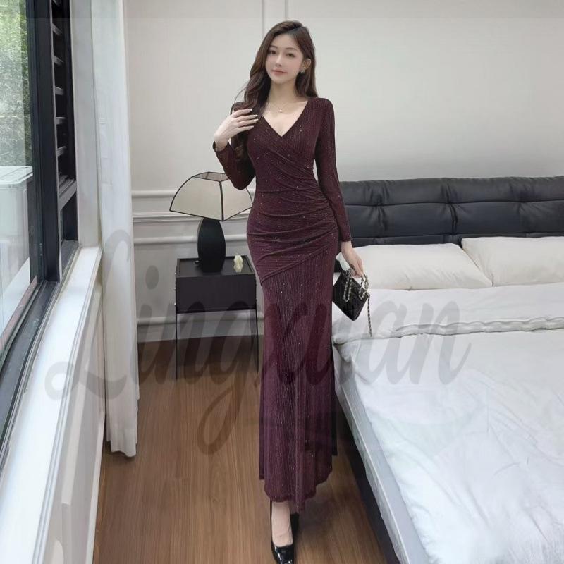 Elegant V-Neck Fishtail Dress - Pure Desire, Hip-Hugging Fit Medium