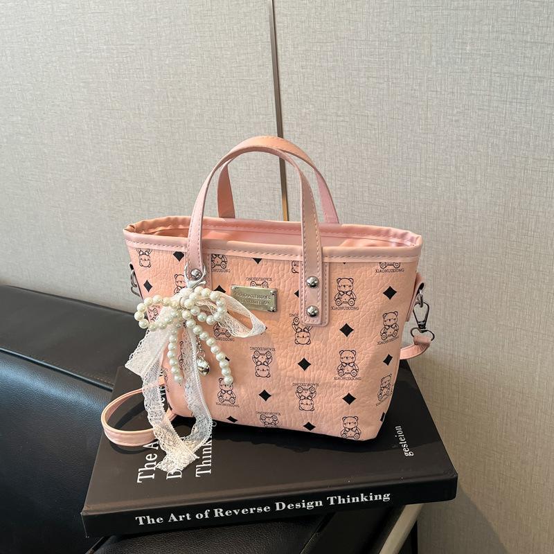 

Retro fashion bucket bag trendy design bear shoulder messenger bag texture high value commuter women bag Without pendant розовый