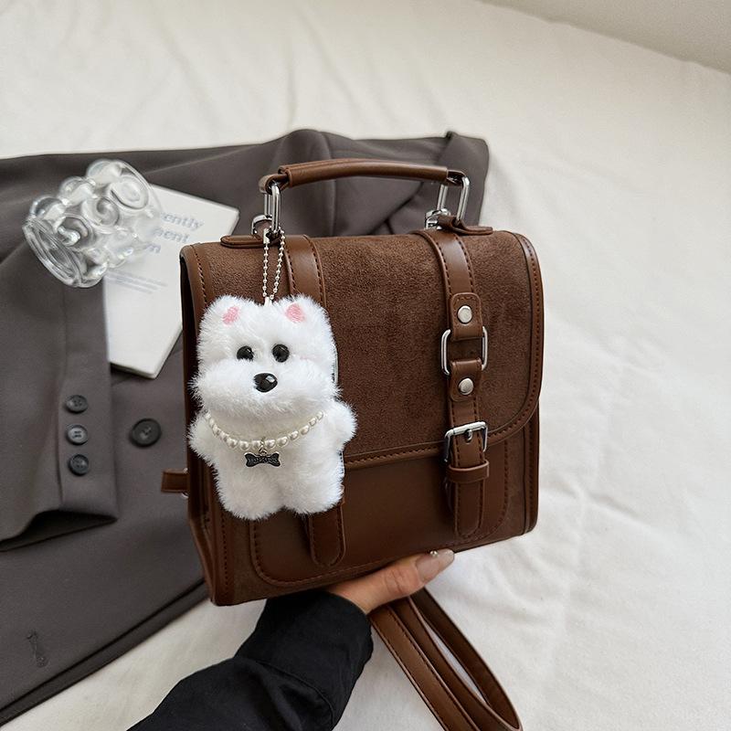2025 autumn new textured high-value messenger bag women's niche fashion backpack daily commute light backpack