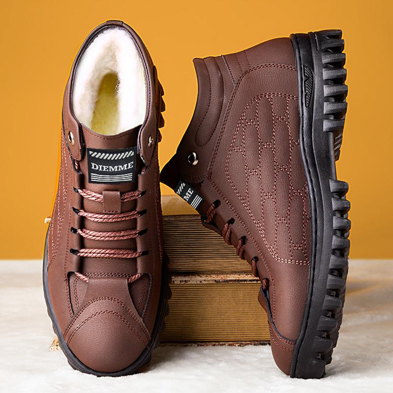 

Чоловічі бавовняні черевики високі зимові оксамитові потовщені теплі нековзкі шкіряні черевики корейська версія тренд круті великий розмір снігові черевики 44