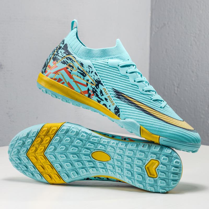 Children's Football Studded Shoes for Boys and Girls in Middle and Primary School