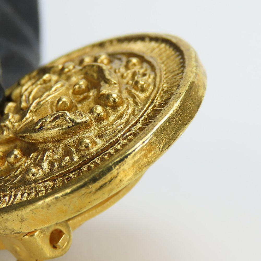 Used CHANEL Earring COCO Mark metal 18.4g gold plating