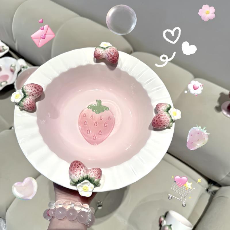 Strawberry three-dimensional relief ceramic tableware, rice bowls, soup plates, dumpling plates, salad bowls and pastry plates