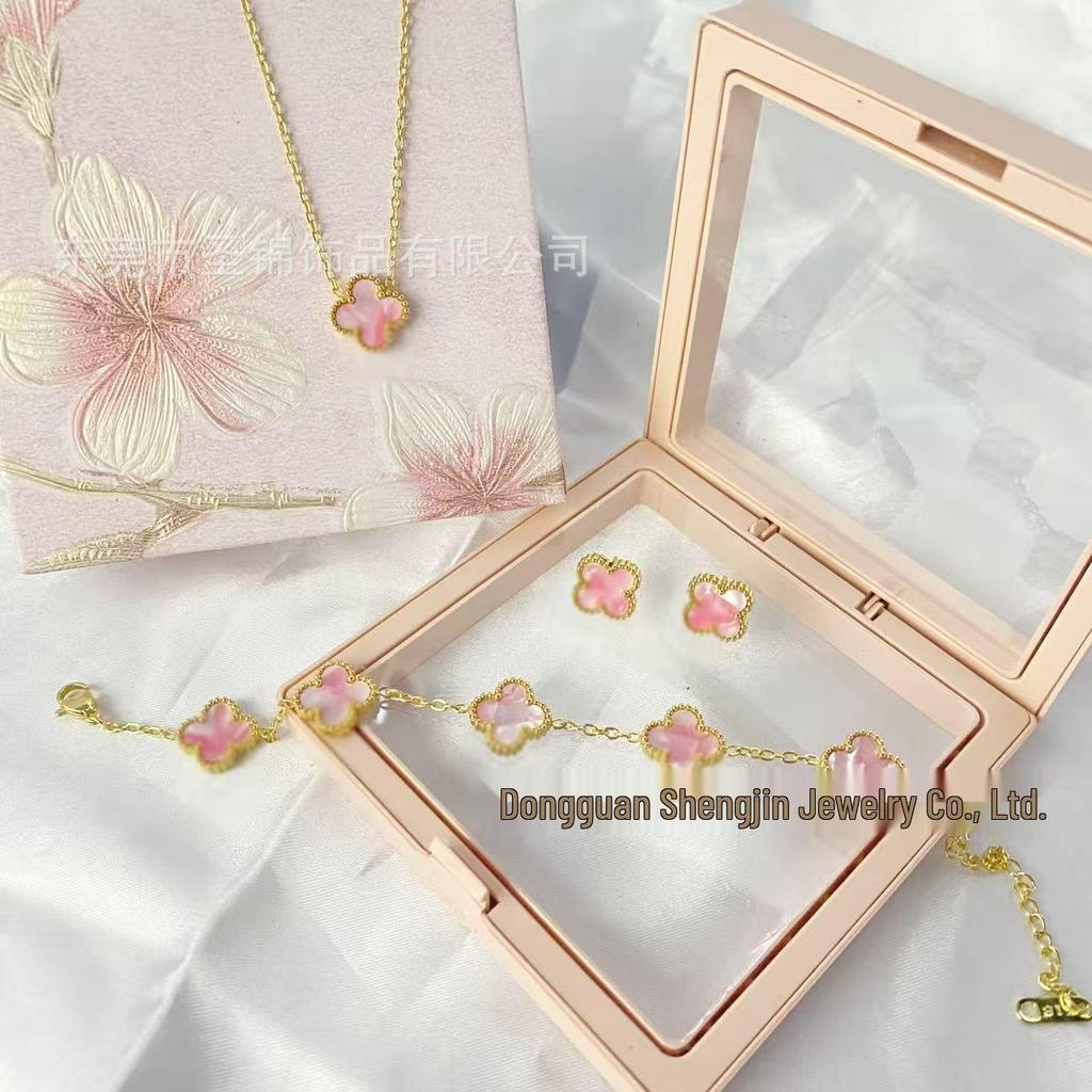 Double-Sided 18K Gold Mother-of-Pearl Four-Leaf Clover Necklace