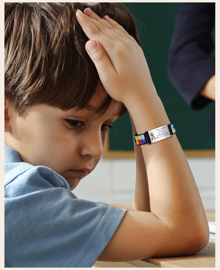 Personalized Autism Aspergers Bracelet for Little Boy Girl , Engraved Medical Alert ID Adjustable Silicon Bracelet Engraved Gift