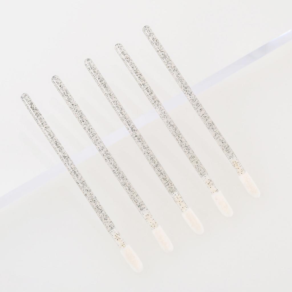 Disposable Lip Brushes 50pcs Makeup Lipstick Applicators Soft Portable Beauty Tools for Lip Gloss Application
