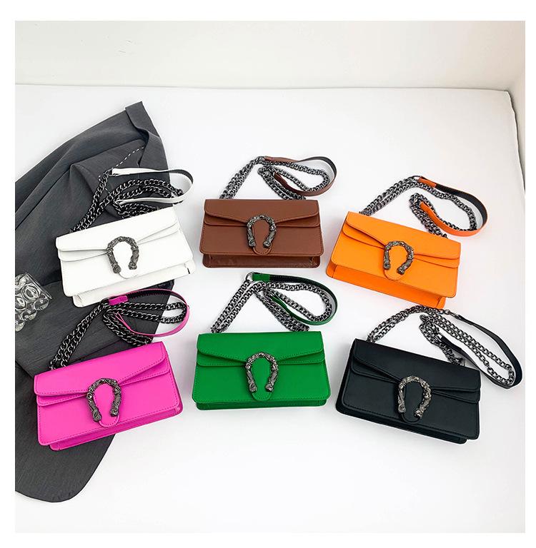 Modna kwadratowa torebka crossbody na łańcuszku damska 2025