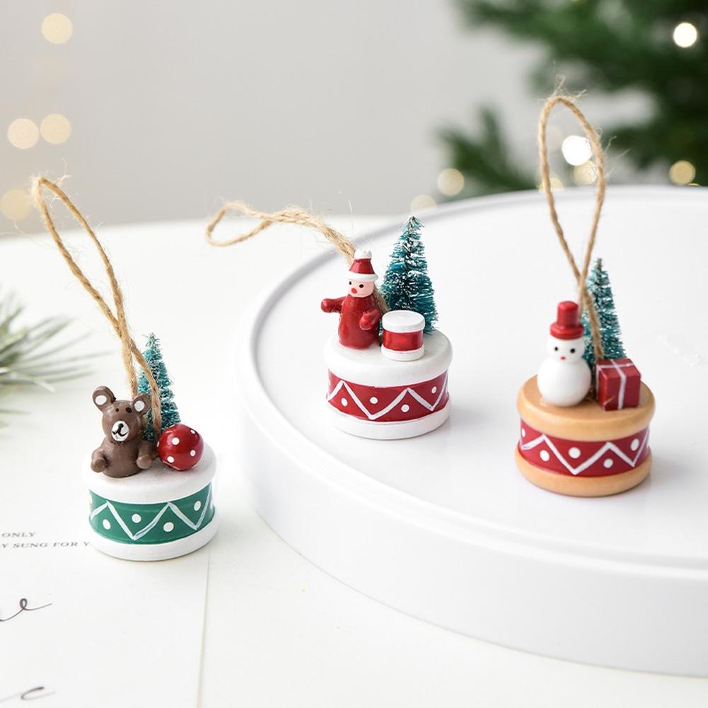 Mini Resin Snowman and Bear Hanging Ornaments for Holiday Decoration