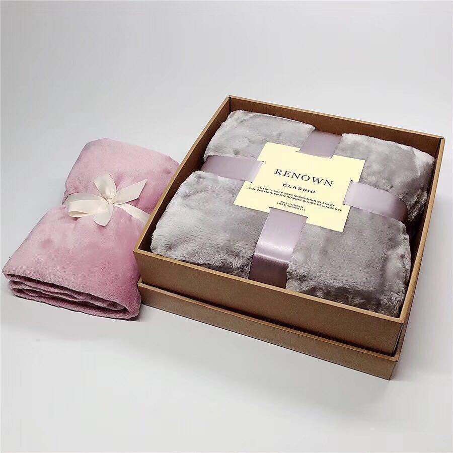 Customized Flannel Blankets for Autumn and Winter Coral Fleece Blankets In Stock Plush Blankets In Gift Boxes and Small Blankets