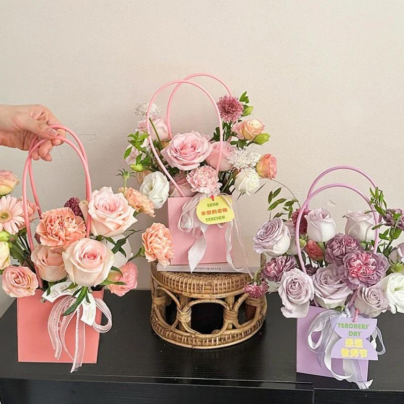 1pcs New Colored Waterproof Kraft Paper Handbag Handheld Gift Snack Bouquet Handbags Festival Flower Gift Packaging Handbag