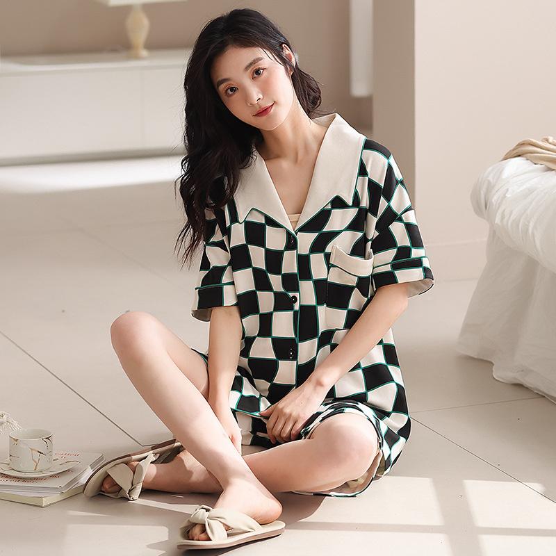 New Ice Silk Pajamas for Women, Summer Thin, Casual Home Pajamas for Women, Two-piece Set That Can Be Worn Outside