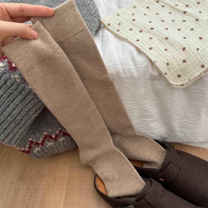 Soft and Glutinous Wool Calf Socks for Winter Warmth, Boneless Long Stockings, Solid Color Versatile Socks for Women
