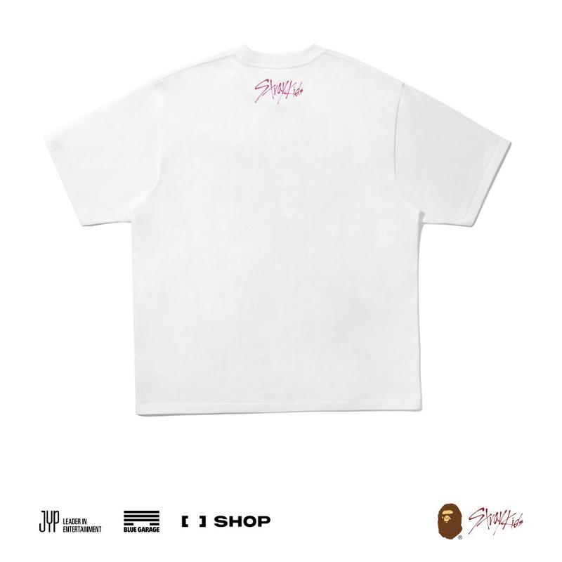 [PŘEDOBJEDNÁVKA] STRAY KIDS × BAPE – Jiniret COLLEGE TEE (Hyunjin Ver.)
