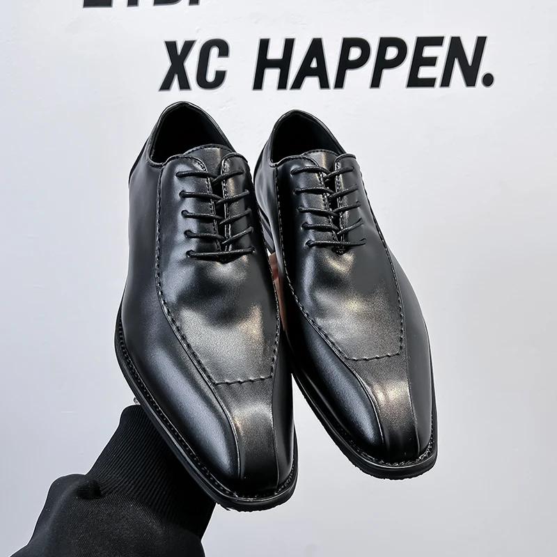 Fashion New Luxury Genuine Leather Business Shoes Men Flat Designer Oxford Casual Office Shoes Comfy Outdoor Lace Up Dress Wedding Shoes