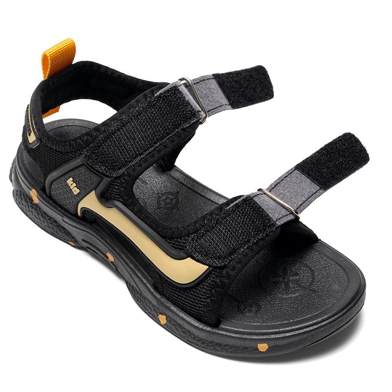 Casual boys lightweight beach sandals boys soft sole primary school students high heels medium and large waterproof new summer 2025