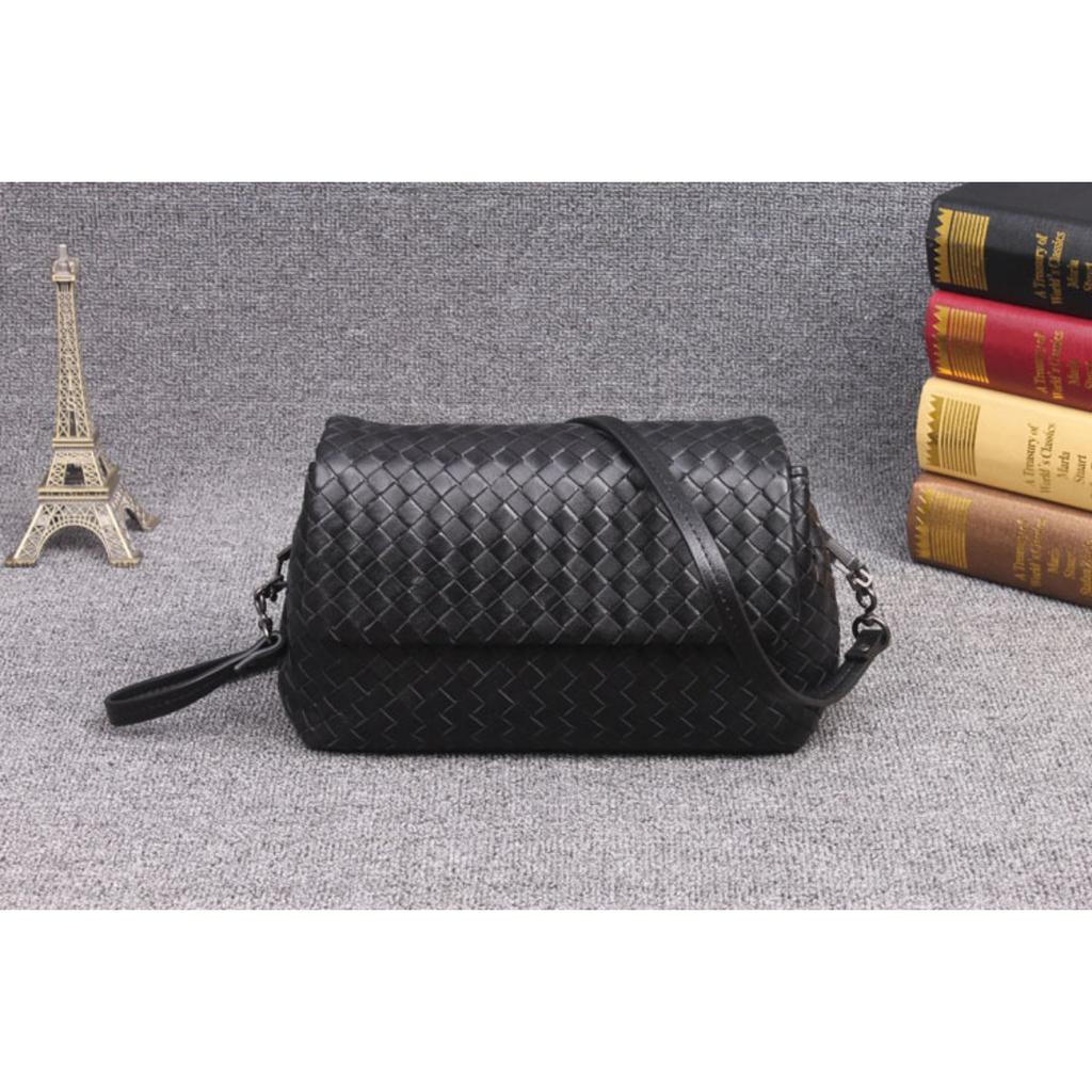 New leather women's bags, trendy women's bags, pure hand-woven women's bags, and the first layer of sheepskin woven bags for women with free shipping.