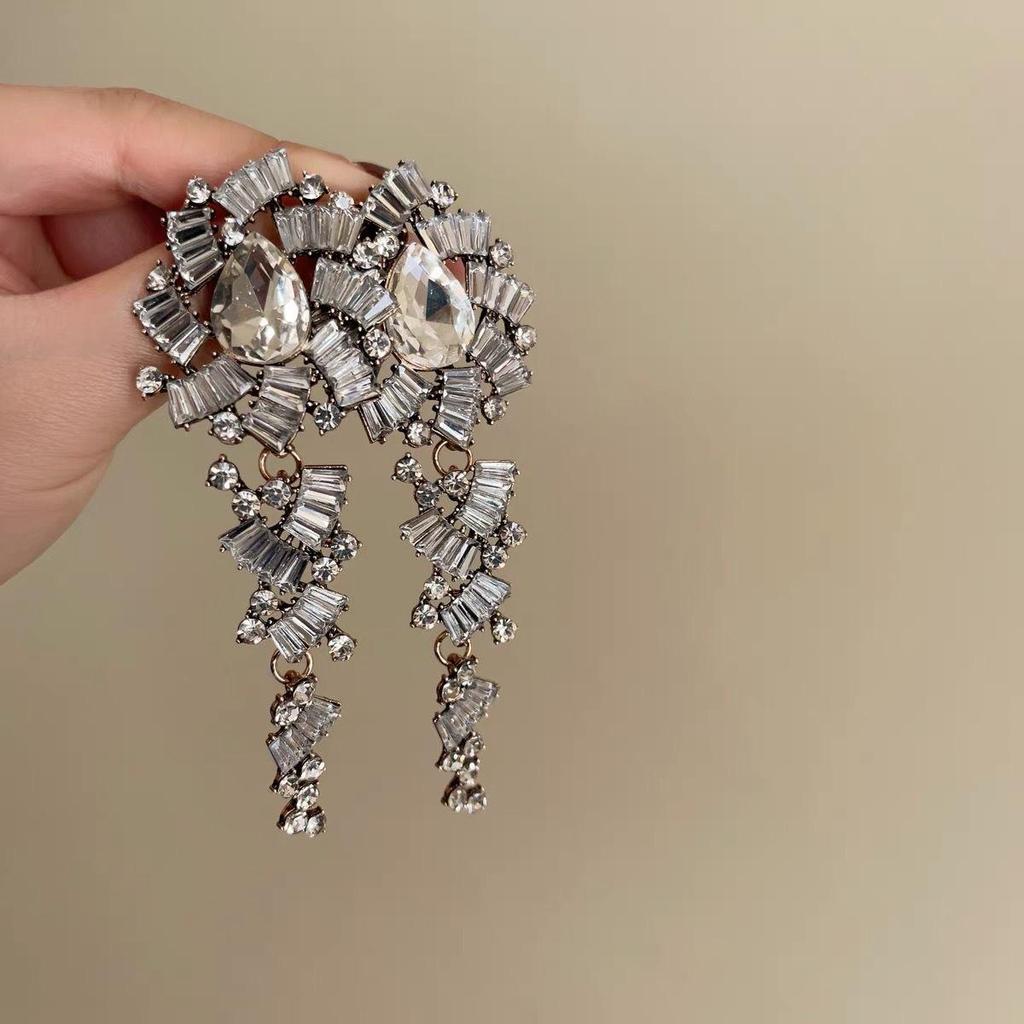 Silver Needle Rhinestone Tassel Earrings - European & American Style Geometric Water Drop Studs, Luxurious & Fashionable Exquisite Accessories.
