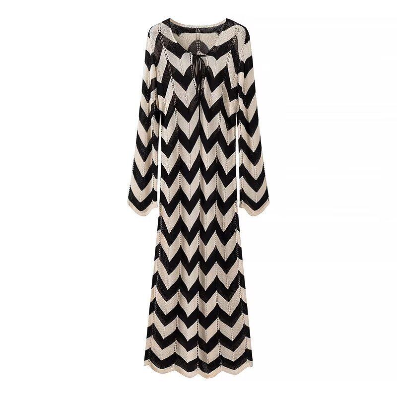 

2024 Women s European & American Wave Stripe Long Sleeve Knit Dress Medium