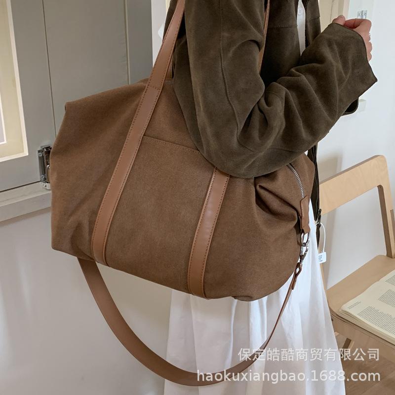 Canvas bag women's large capacity 2025 new autumn and winter casual messenger bag versatile single shoulder college student class tote bag