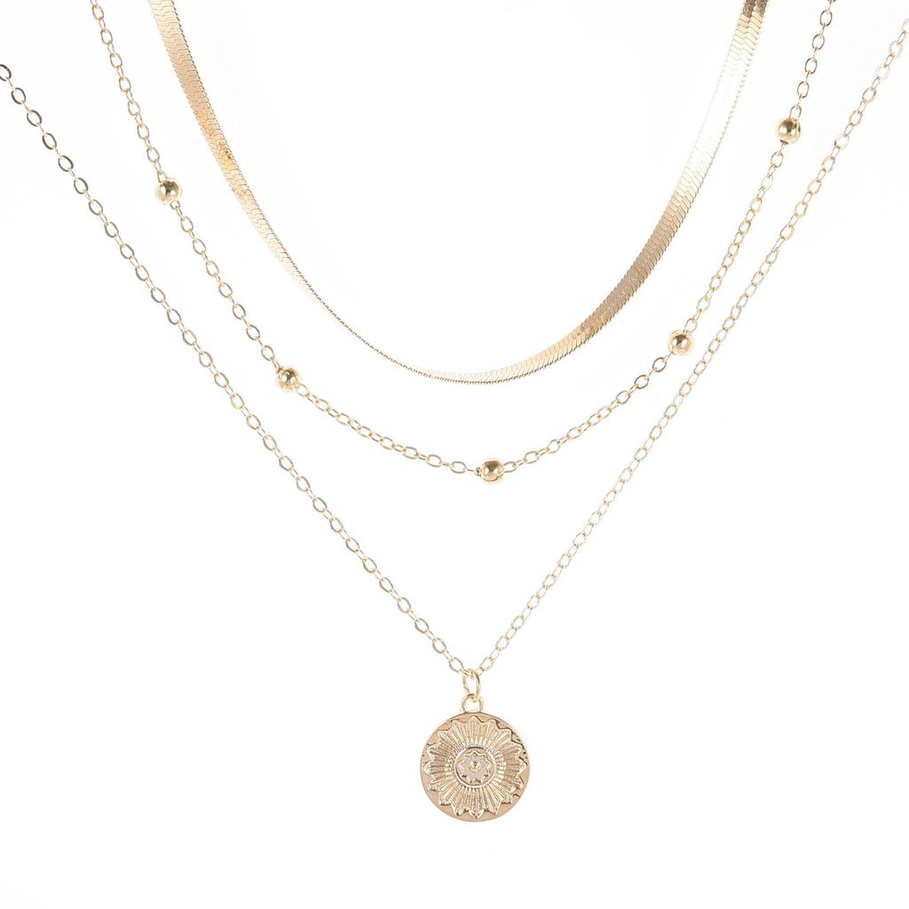 Chunky Lotus Pendant Necklace: Trendy Multilayer Choker with Alloy for European & American Styles