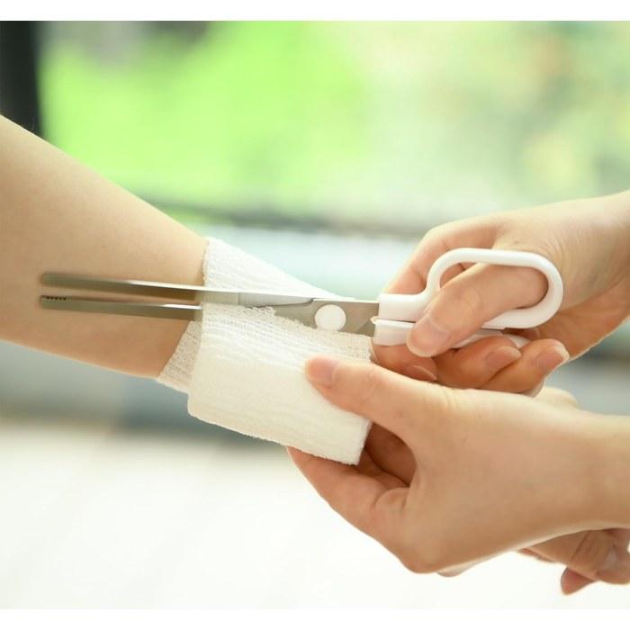 Yaxell Retoraku Scissors Multi-Function Kitchen Scissors Tongs 19cm White