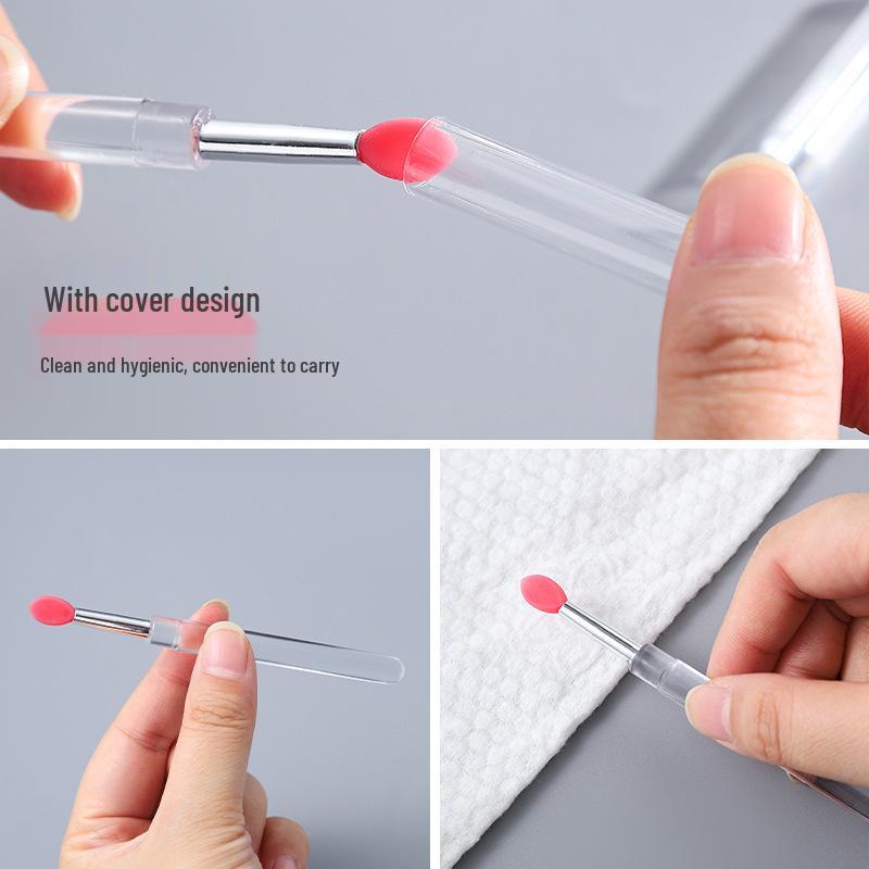 Dustproof Portable Silicone Makeup Brush Set - Includes Lip Brush, Eyeliner Brush, and Lipstick Brush for Travel.