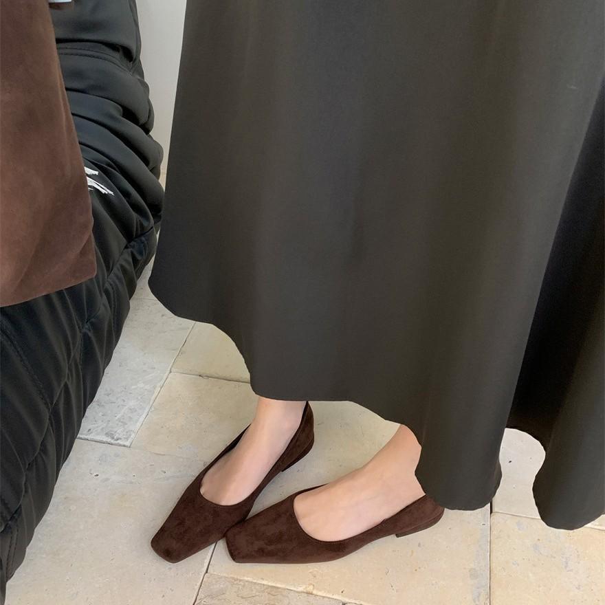 Coarse heel French red suede single shoes women's shoes 2025 new spring versatile square head shallow mouth commuting evening shoes