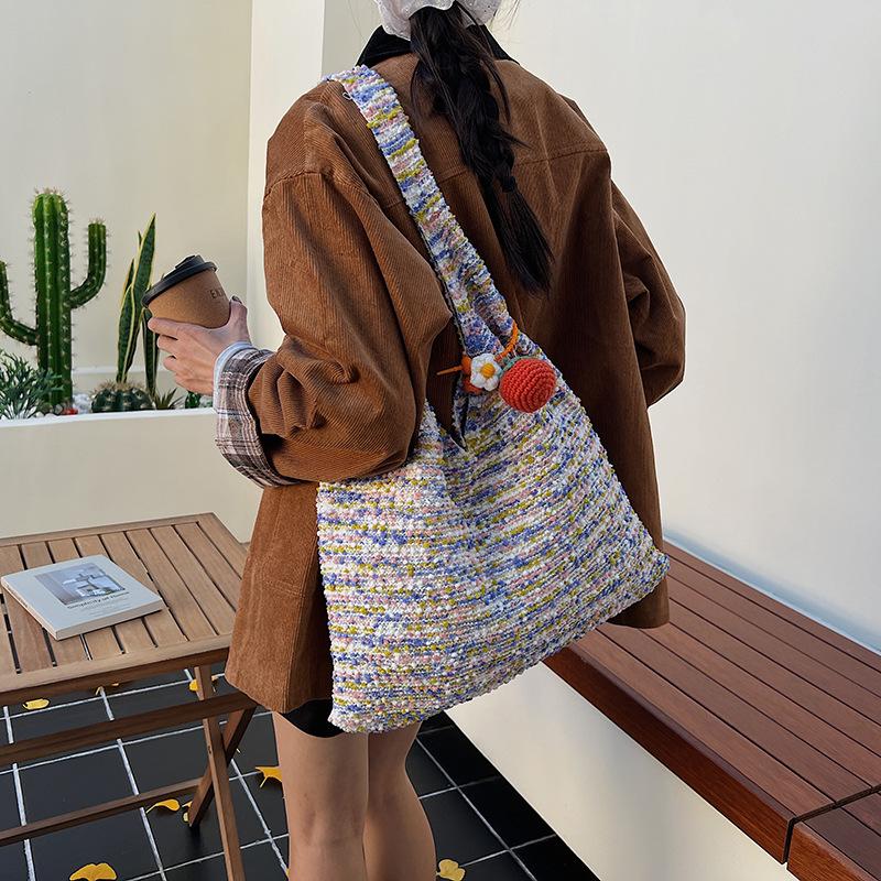 Knitted Bag Women's Large Capacity 2025 New Autumn and Winter Versatile Shoulder Woven Shopping Bag Leisure Commuter Tote Bag