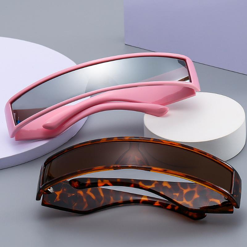 Futuristic Narrow Cyclops Visor Sunglasses Laser Eyeglasses Uv400 Personality Sun Glasses Costume Eyewear Luxury Men Glasses