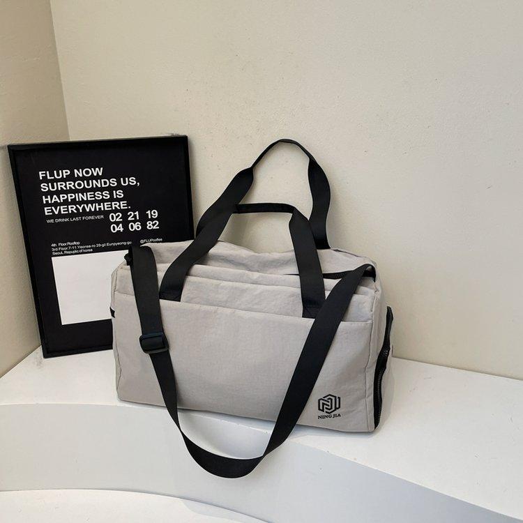 

Простая и повседневная дорожная сумка, вместительная сумка для хранения багажа, водонепроницаемая сумка-кроссбоди для разделения сухого и мокрого серый