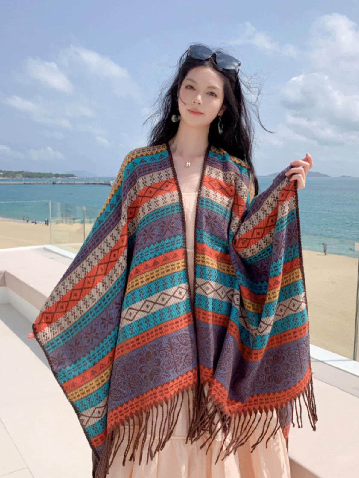 

Ethnic Style Tassel Shawl: Xinjiang Tibet Yunnan Lijiang Travel Jacquard Outerwear Warm Striped Cape