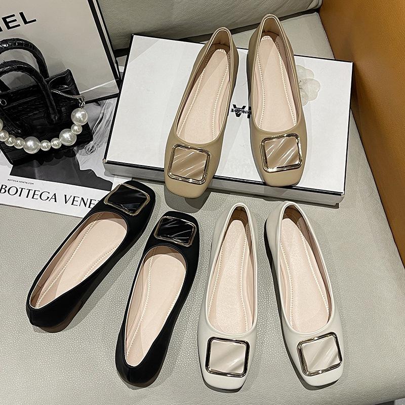 Gentle Evening Breeze Single Shoes Women's Low Heels 2025 Autumn New Shallow Mouth Square Head Soft Sole Non-slip Work Doudou Shoes