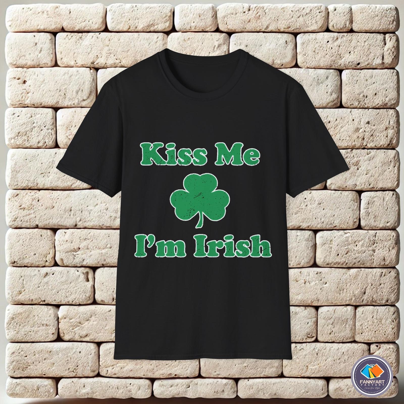 Kiss me Im Irish Green _lover Leaf Funny Unisex T-Shirt S