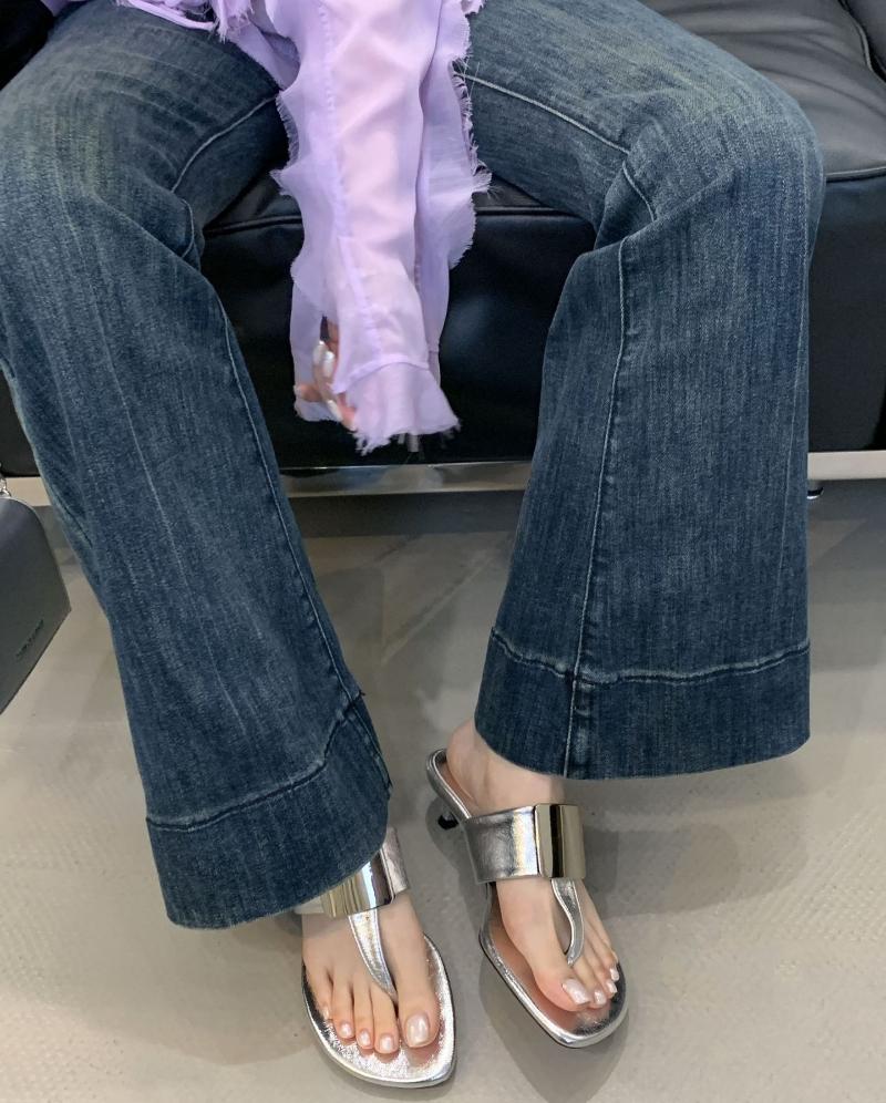 Fashion Summer Sexy Thin High Heel Clip Toe Slipper Women Fashion Metal Decoration Design Slide Sandal Concise Non-Slip Beach Flip Flops