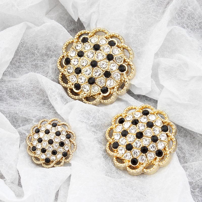 Exquisiter Strass Metallknopf Strickjacke