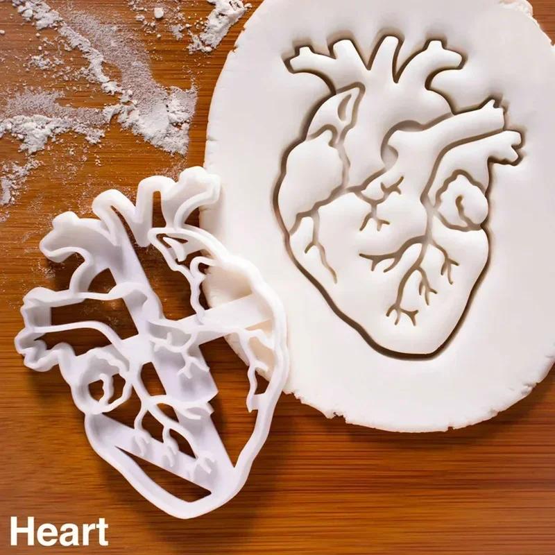 Halloween Skull Brain Organs Cookie Cutters Plastic 3D Cartoon Pressable Biscuit Stamp Chocolate Mold Cake Decorating Tools