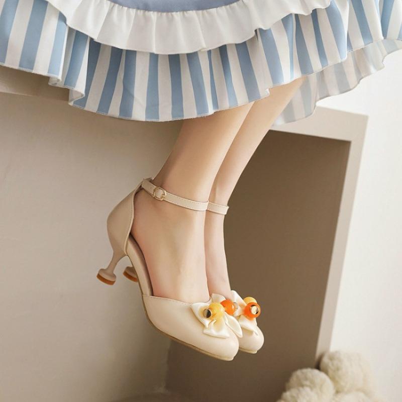 Sommerliche Mädchensandalen, mittelgroße Kinderschuhe, Prinzessinnensandalen mit hohem Absatz, rosa Lolita-Sandalen für kleine Mädchen und Studentinnen