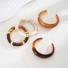 Ensemble de 4 Bracelets Bambou en Résine pour Femmes Manchette Épaisse Empilable Bracelets Manchette Tendance en Acrylique Bijoux Cadeaux pour Fête Quotidienne