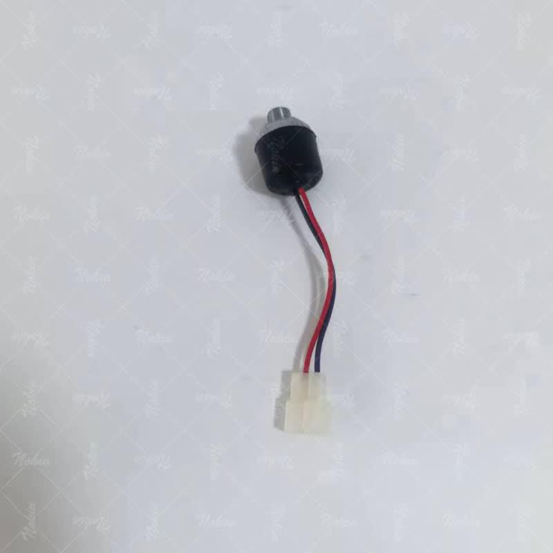 Wancheyou Dongfeng EQ2082E6D Air Pressure Brake Light Switch