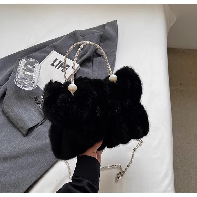 Futrzane torby jesienno-zimowe