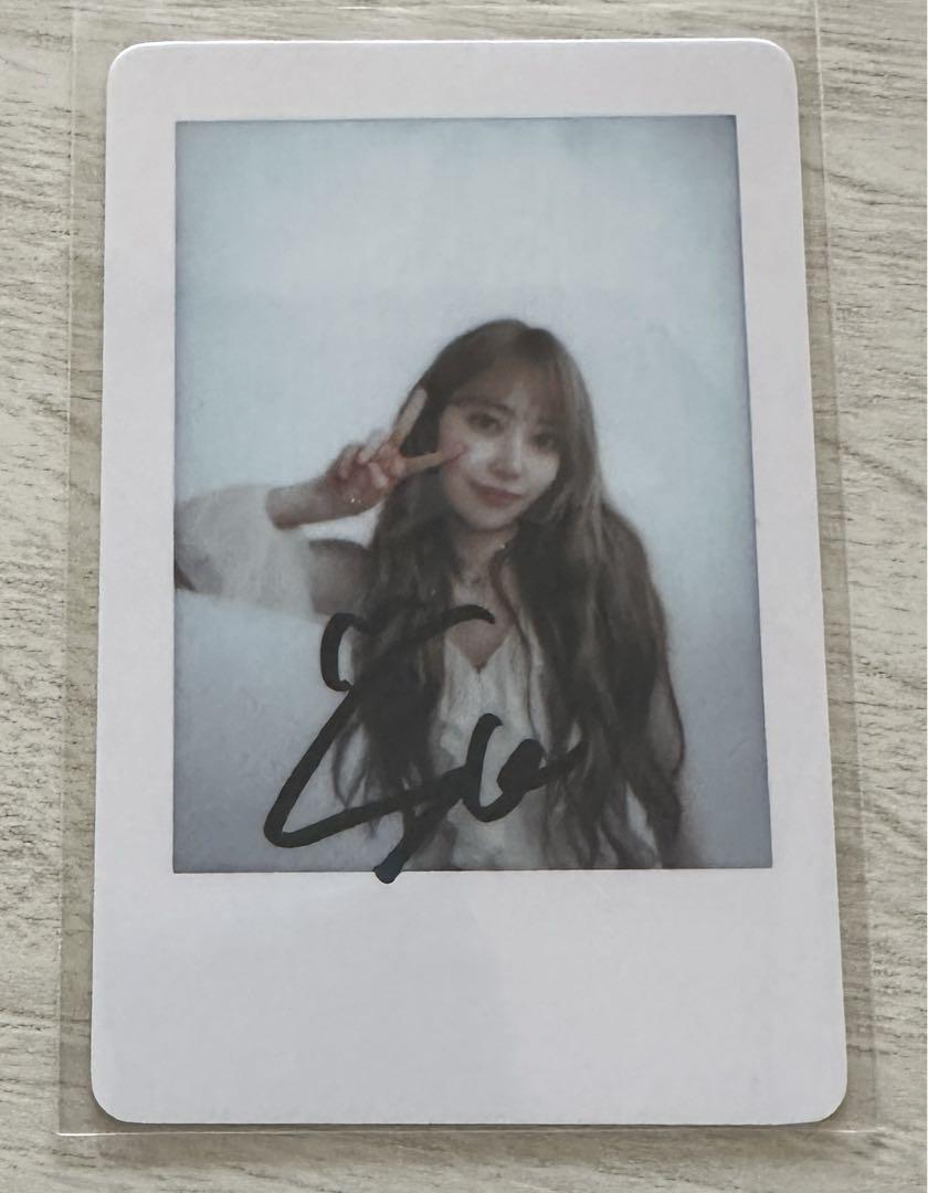 

[ИСПОЛЬЗОВАННЫЙ] LE SSERAFIM Sakura withmuu Rakidoro Limited Trading Card Cheki