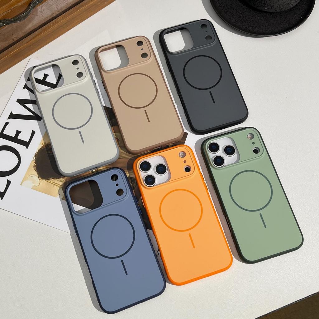 Apple 17 Pro Max/16/15 Magnetic Non-Slip Drop-Proof Hard Phone Case