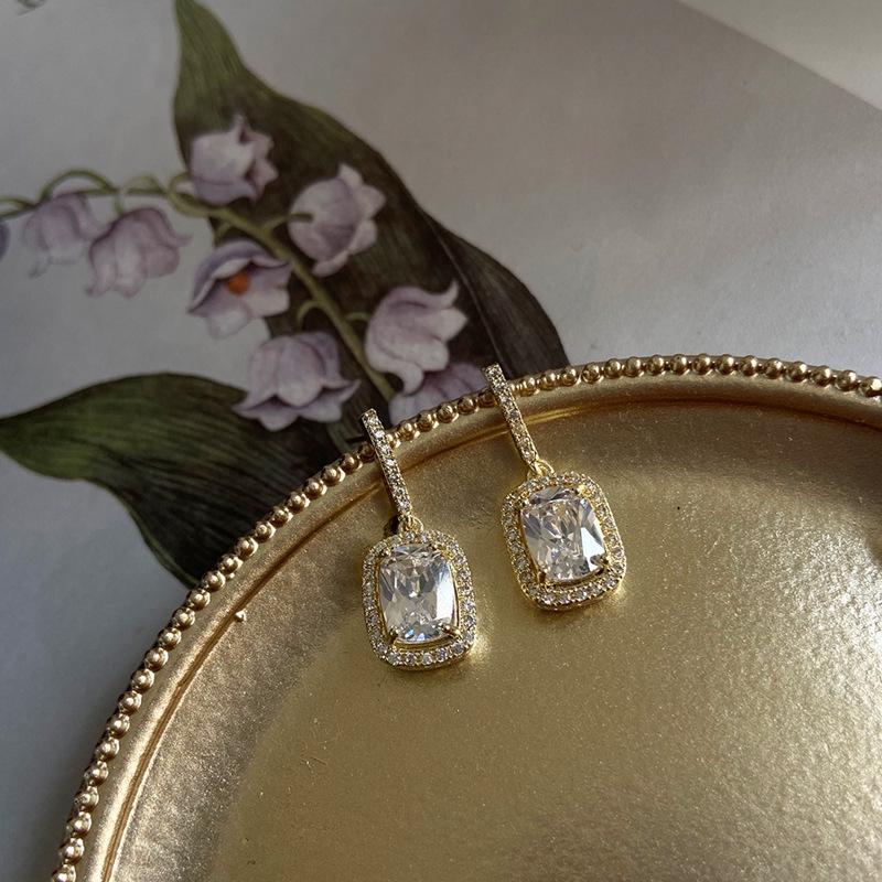925 Silver Zircon Square Diamond Multi-Faceted Micro-Pavé Earrings - Elegant, Shiny, and Exquisite for Daily Wear