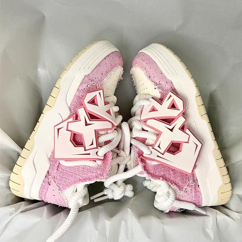 Dicke Sohle neue Straße super Feuer ausländischer Stil Guochao Nische Skateboard Brot Schuhe erhöhen