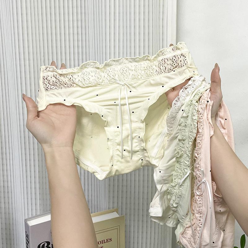Girl Spring and Summer Lovely Dot Lace Pure Want To Pack Hip Briefs