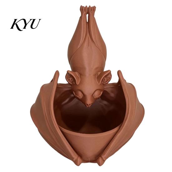 Alternative Gardening Accessories Hanging Bat Planter, Gothic Plant Pot, 3D Printed Unconventional Garden Supplies Halloween Planter for Trailing