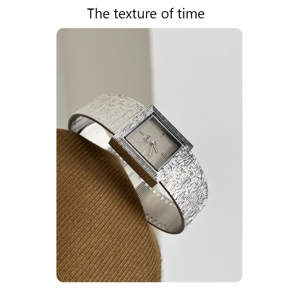 Light Luxury Women's Square Small Gold Watch Light Luxury Steel Strip Retro High End Versatile Watch Texture Quartz Watches